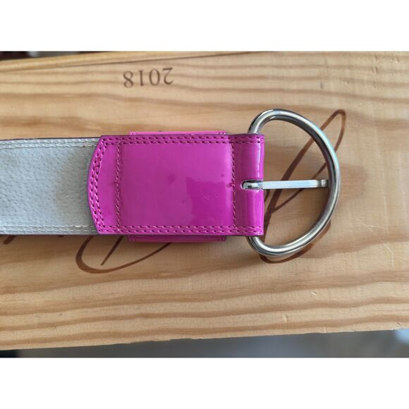 Betsy Johnson 100% Patent Leather Fuschia Pink Laser Cut Roses Belt Size S main image 6